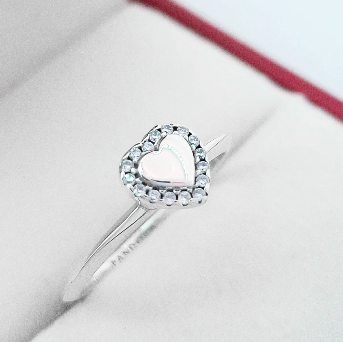 Heart stone ring