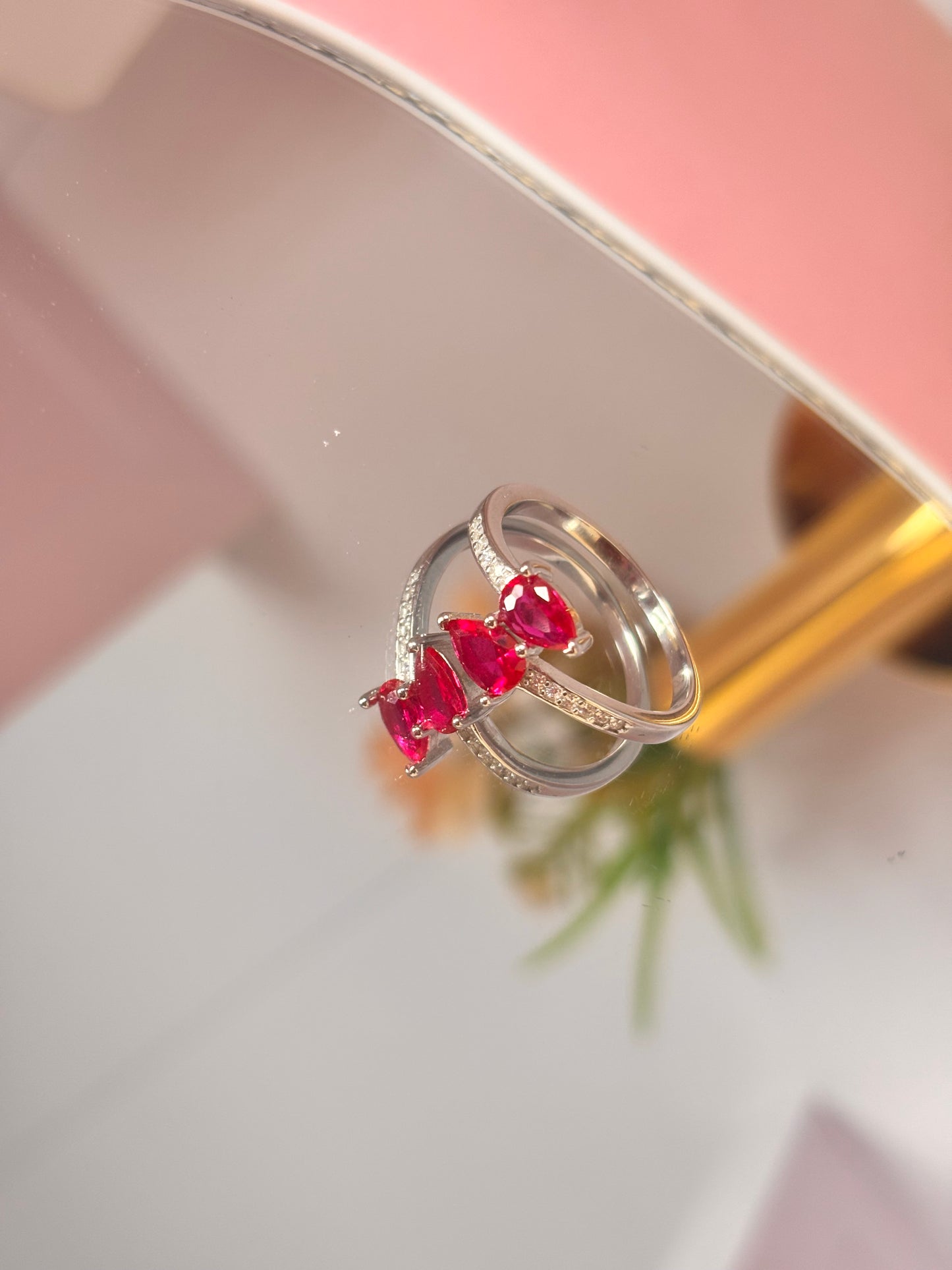 Anillo doble diamante rojo