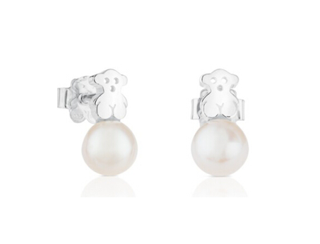 Pearl earrings