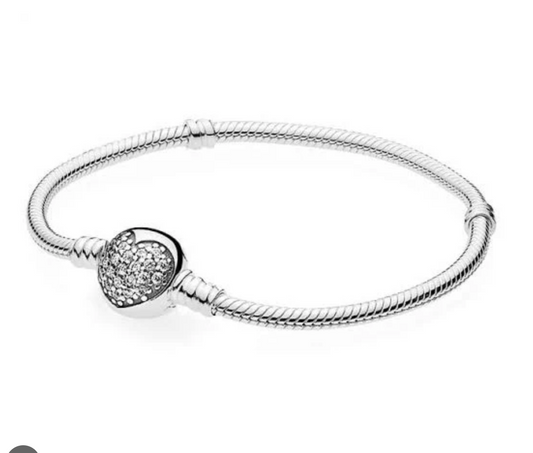 Pulsera Circulo con Corazón Zirconias