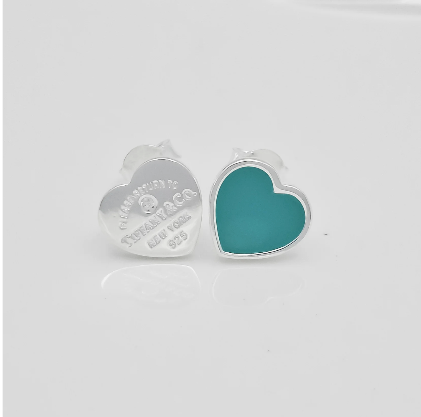 T&amp;Co Classic Heart Earrings