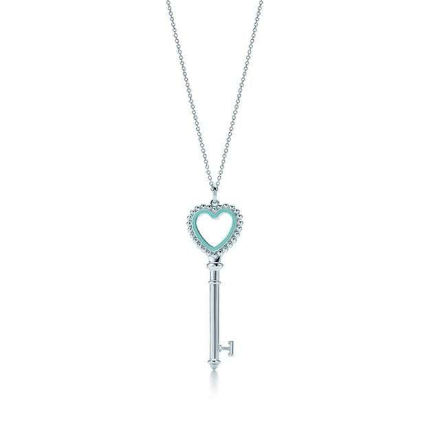 Long heart key necklace